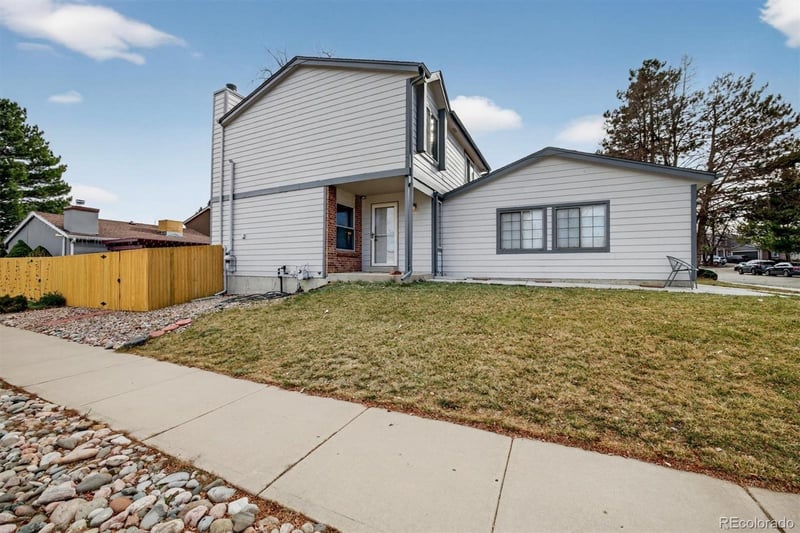 8096 Lee Ct, Arvada, CO 80005
