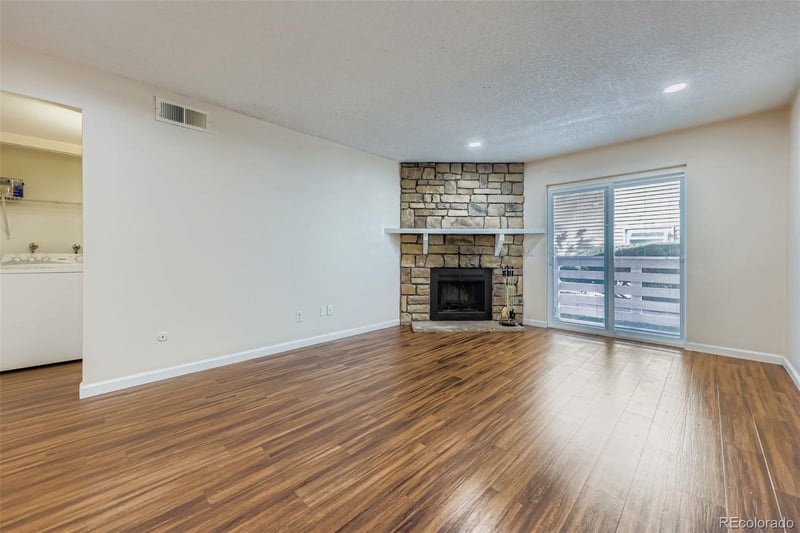 8555 Fairmount Dr #H106, Denver, CO 80247