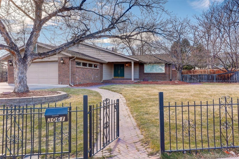 3061 Mountain Shadows Dr, Wheat Ridge, CO 80215