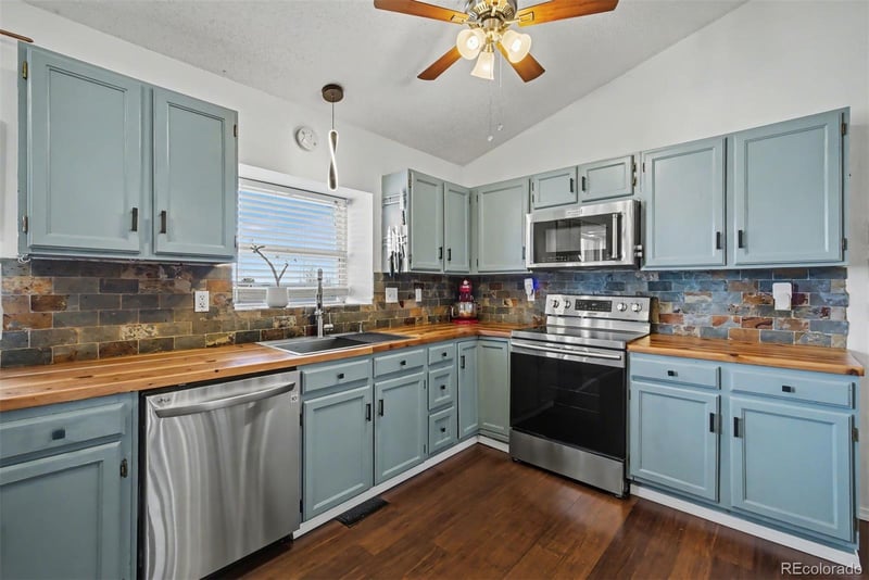 3925 Glendale St, Colorado Springs, CO 80906