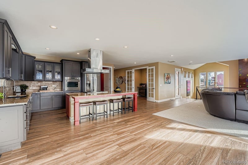 10973 Roxborough Park Rd, Littleton, CO 80125