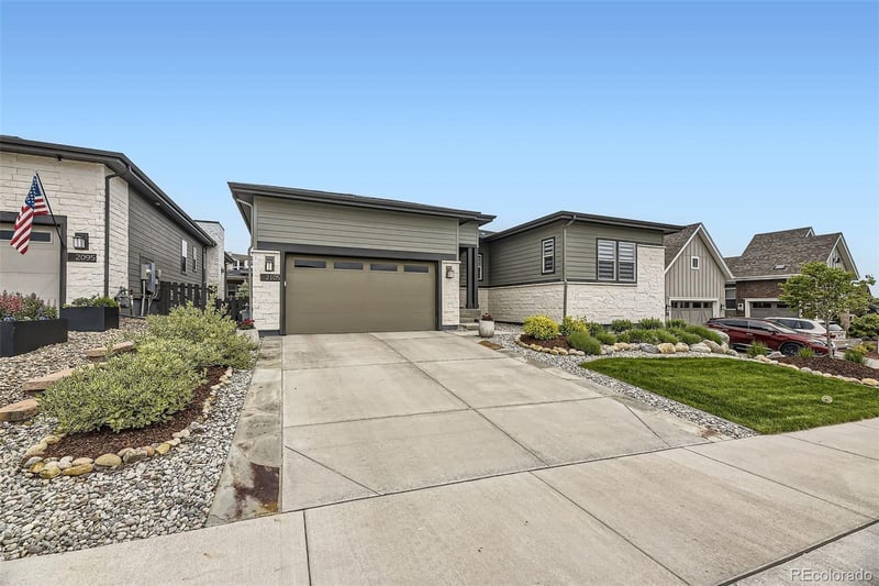 2105 Bellcove Dr, Castle Pines, CO 80108