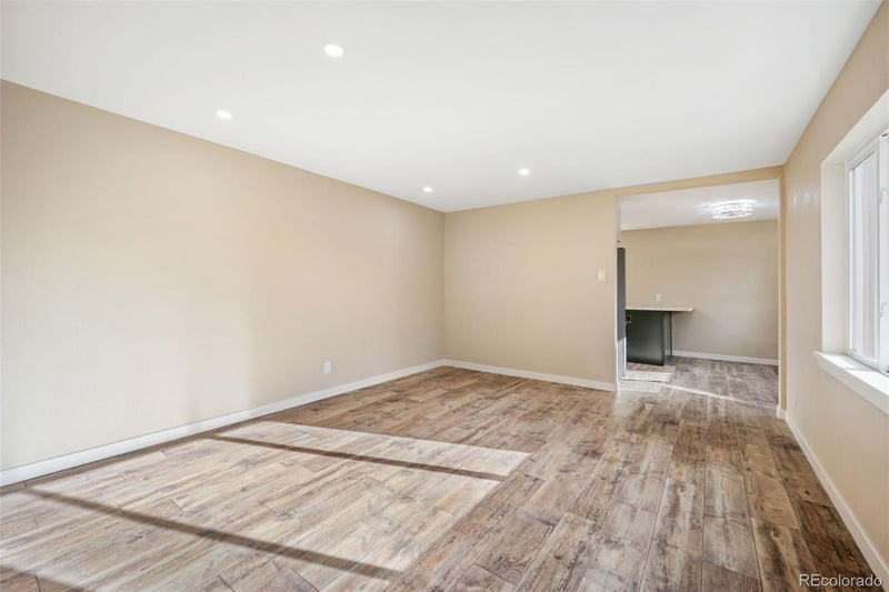 1721 Eppinger Blvd, Thornton, CO 80229