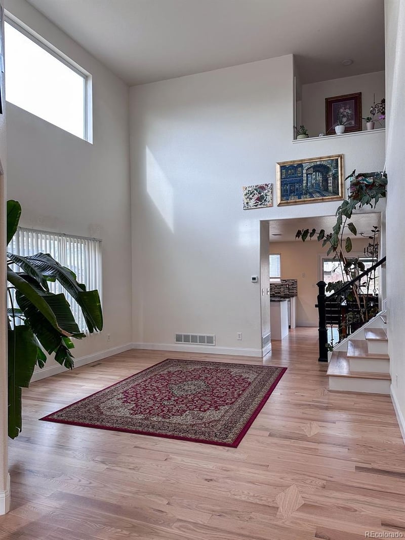 19931 59th Dr, Aurora, CO 80019