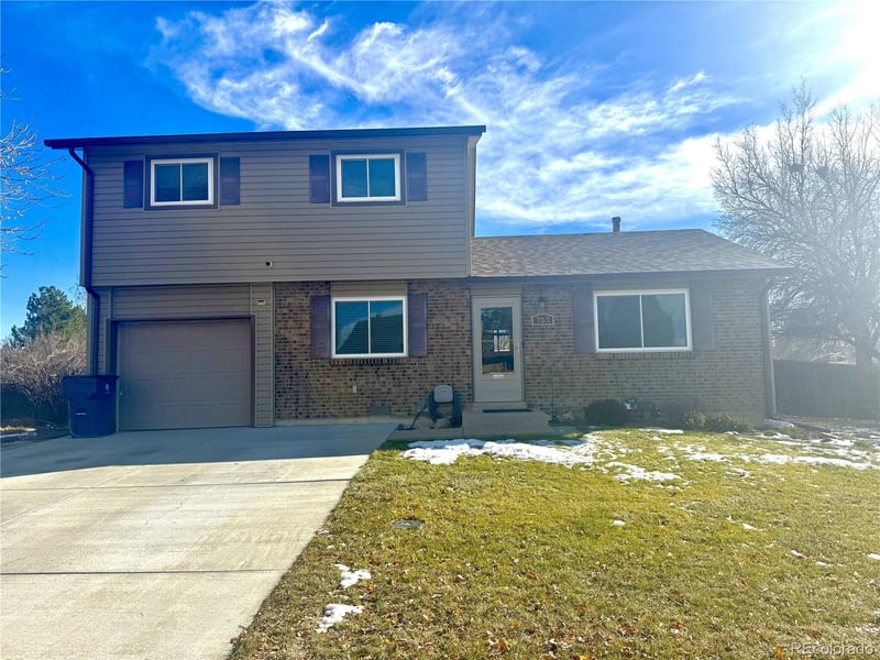 752 Lewiston St, Aurora, CO 80011