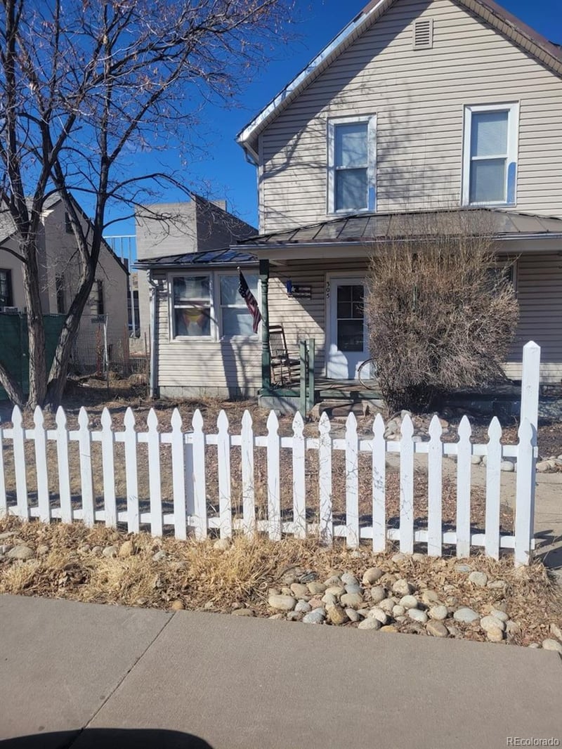 307 Jerry St, Castle Rock, CO 80104