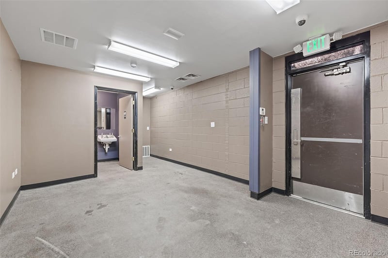 4905 E 41st Ave, Denver, CO 80216