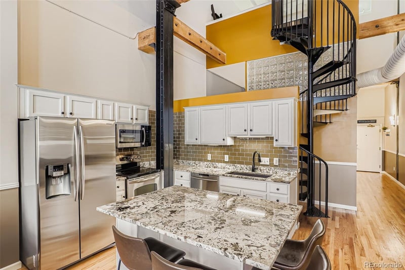 1555 California St #418, Denver, CO 80202