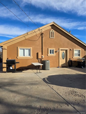 633 Stuart St, Denver, CO 80219