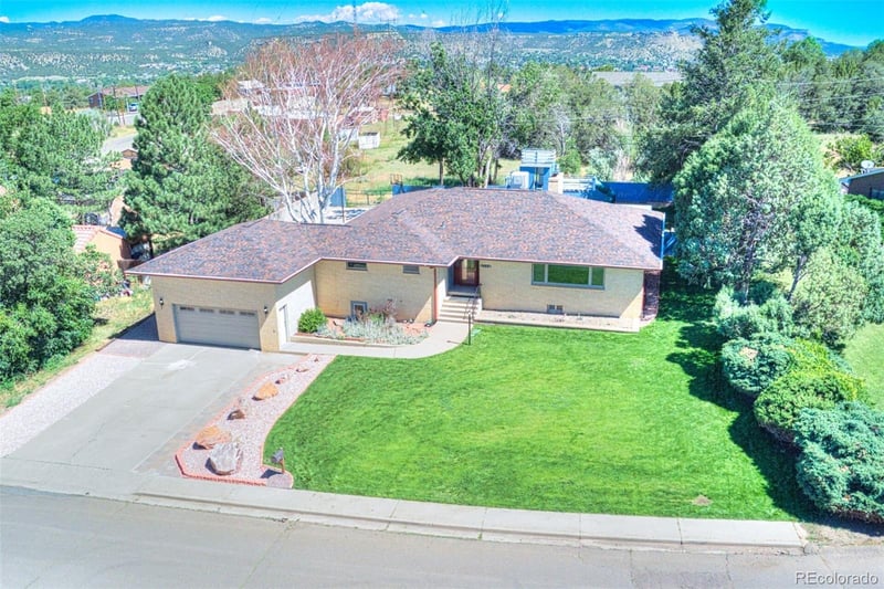 107 Radio Dr, Trinidad, CO 81082