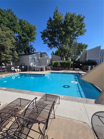 1050 S Monaco Pw #25, Denver, CO 80224