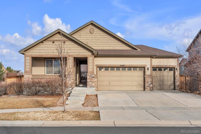 25447 4th Ave, Aurora, CO 80018