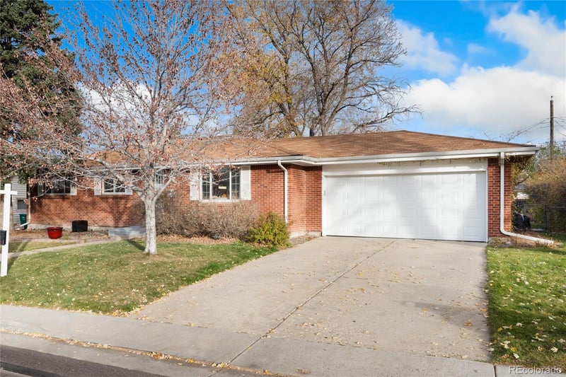 6582 Sherman St, Centennial, CO 80121