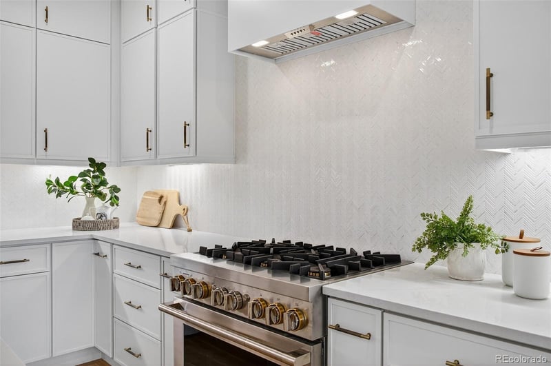 2552 Alameda Ave #104, Denver, CO 80209