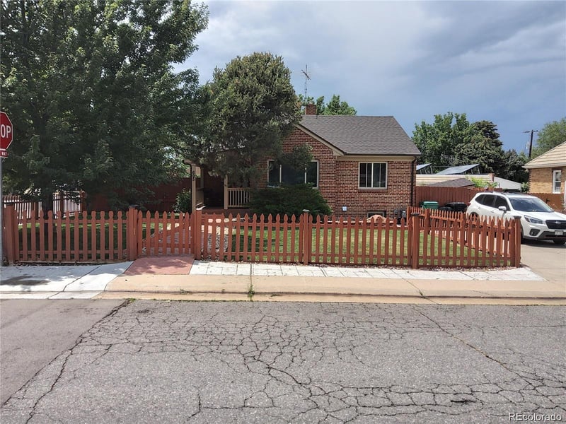 695 Bryant St, Denver, CO 80219