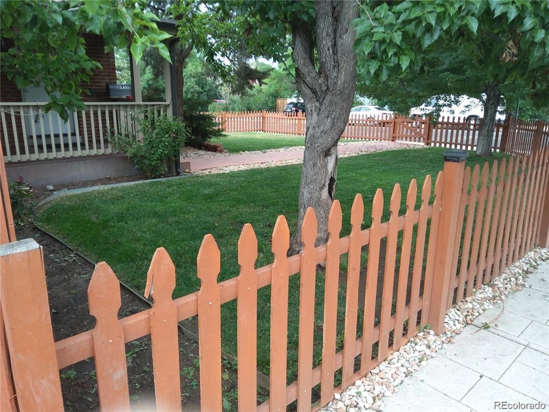 695 Bryant St, Denver, CO 80219