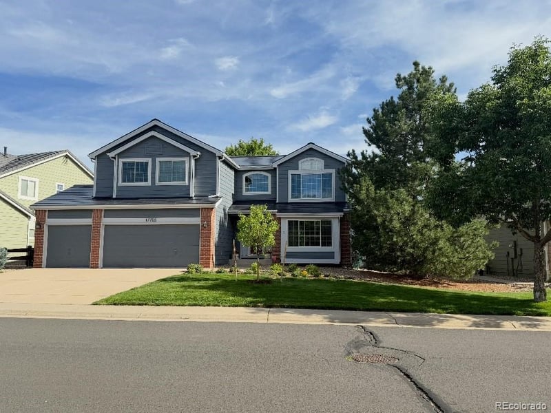 17705 Oakwood Ln, Aurora, CO 80016