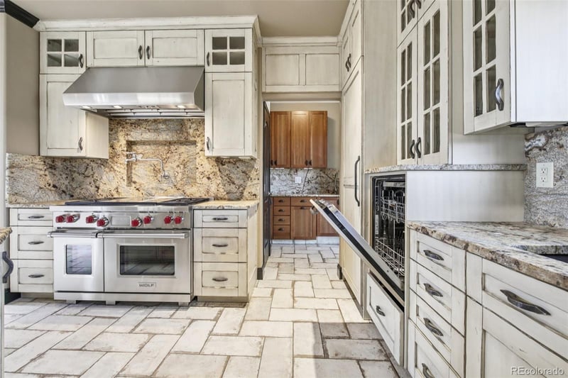 318 Lilac Dr, Lochbuie, CO 80603