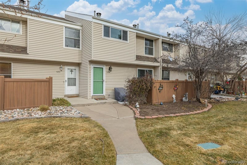 4233 E Maplewood Way, Centennial, CO 80121