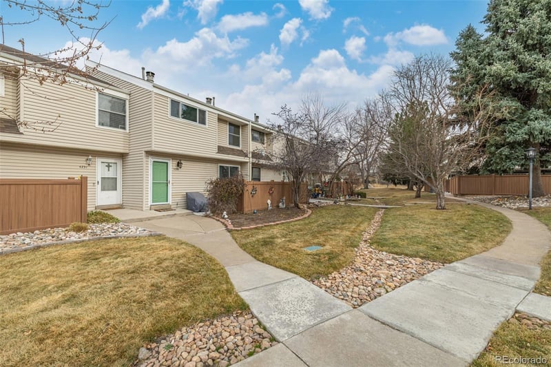 4233 Maplewood Way, Centennial, CO 80121
