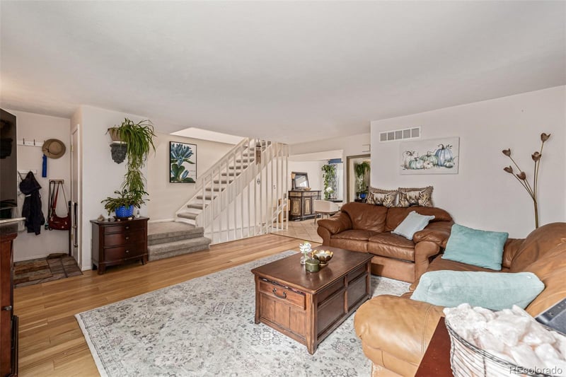 4233 Maplewood Way, Centennial, CO 80121