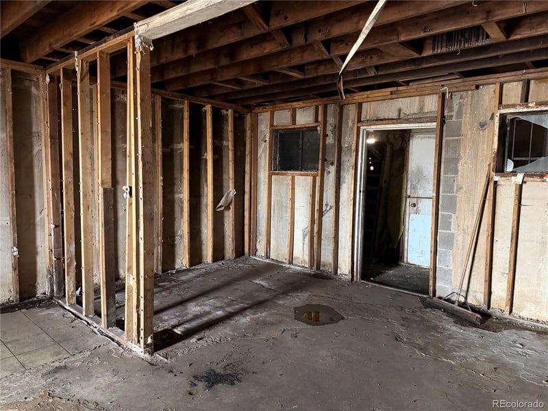 3905 Oneida St, Denver, CO 80207