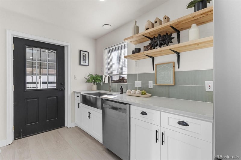 2960 Poplar St, Denver, CO 80207