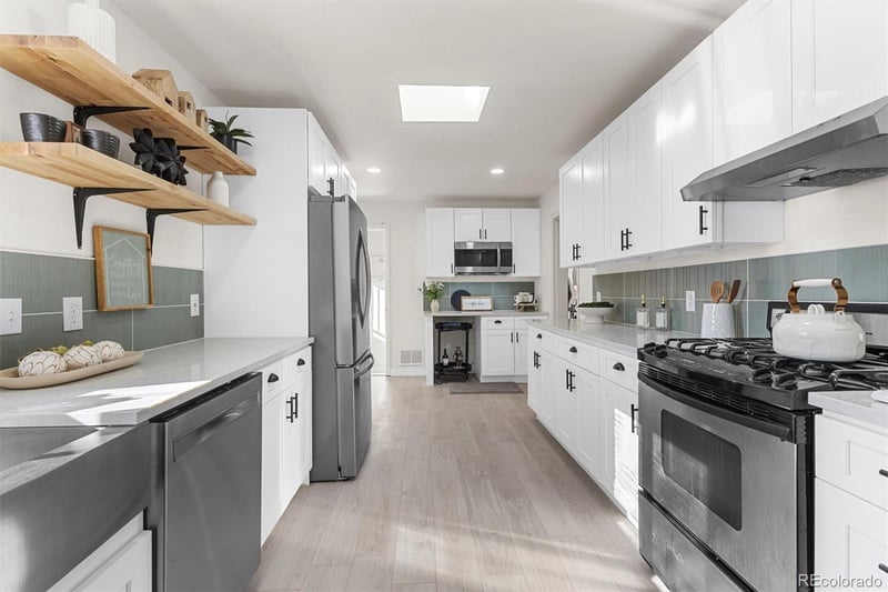 2960 Poplar St, Denver, CO 80207