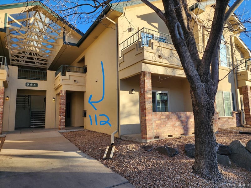 8601 Dry Creek Rd #112, Centennial, CO 80112