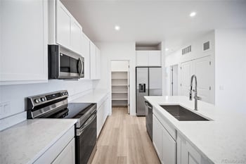 11960 Soprano Cir #201, Lone Tree, CO 80134