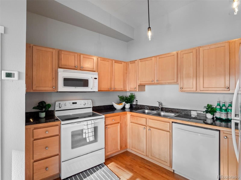 70 6th Ave #107, Denver, CO 80204