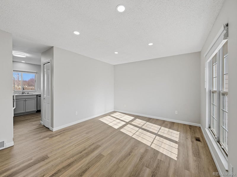 19131 Louisiana Ave, Aurora, CO 80017