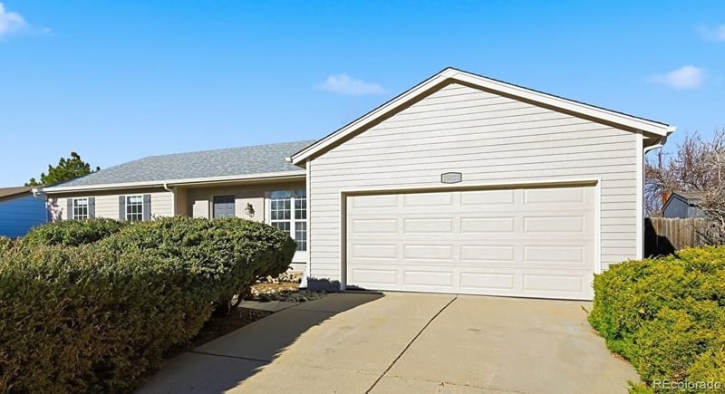 19131 Louisiana Ave, Aurora, CO 80017