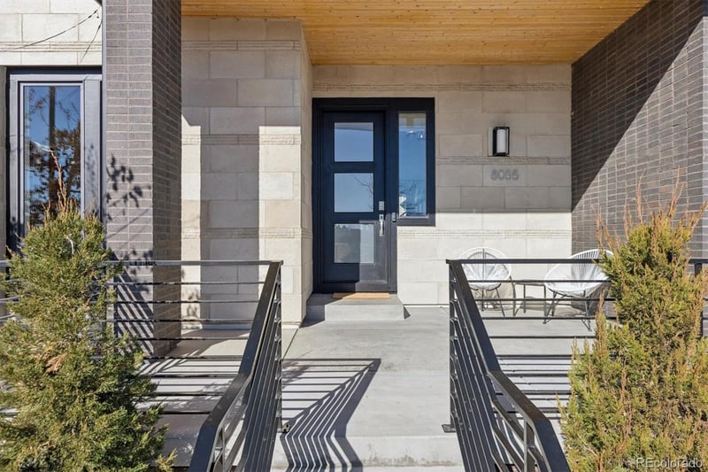 8055 E Prairie Meadow Dr, Denver, CO 80238