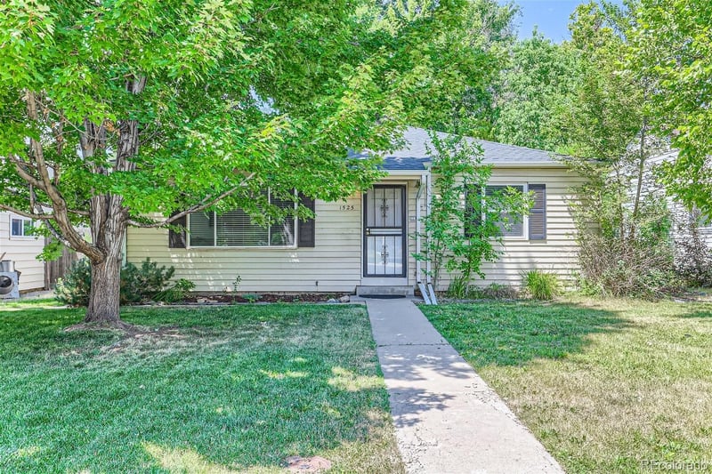 1525 Bellaire St, Denver, CO 80222