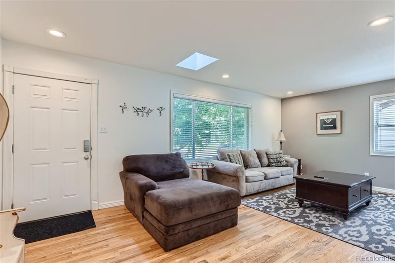 1525 Bellaire St, Denver, CO 80222