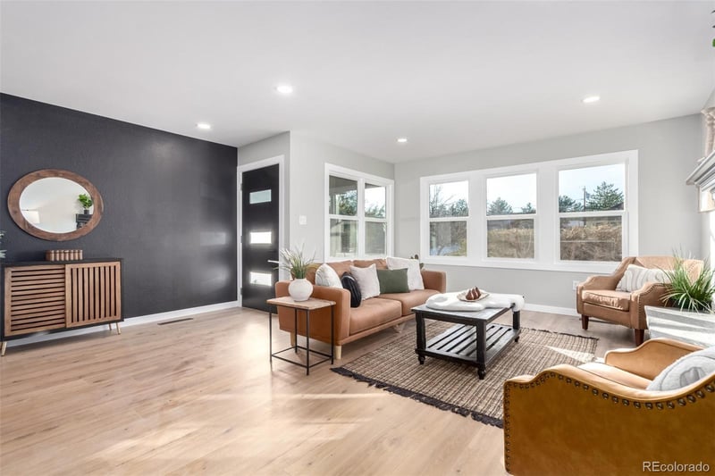 8670 Ammons St, Littleton, CO 80128