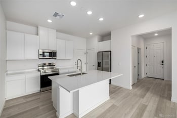 6153 Ceylon St #108, Denver, CO 80249