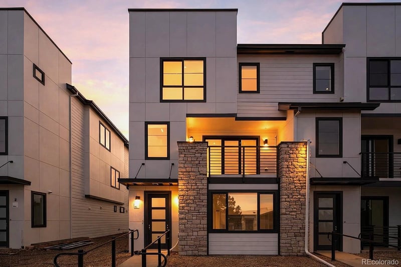 2076 Holly St #1, Denver, CO 80222