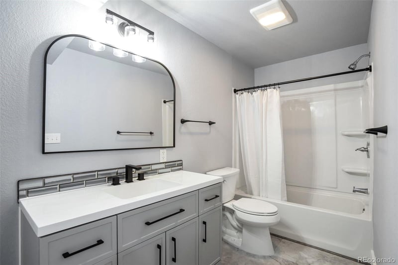 2561 Stage Coach Dr #B, Milliken, CO 80543