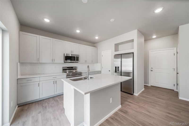 3880 Tempe St, Aurora, CO 80019