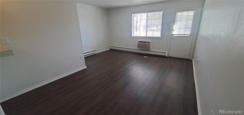 1064 Chambers Ct #108, Aurora, CO 80011