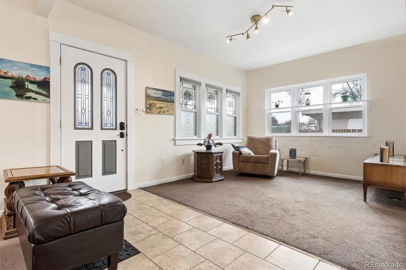 1275 Clinton St, Aurora, CO 80010