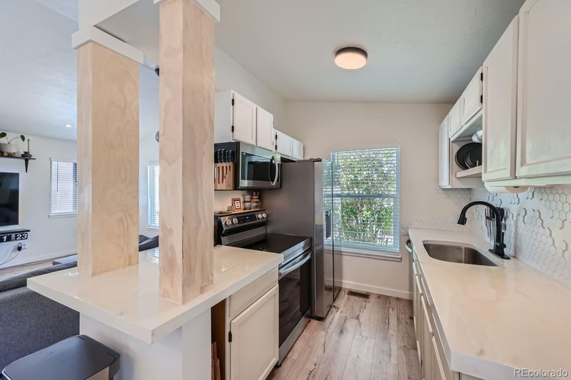 4600 Dillon St, Denver, CO 80239