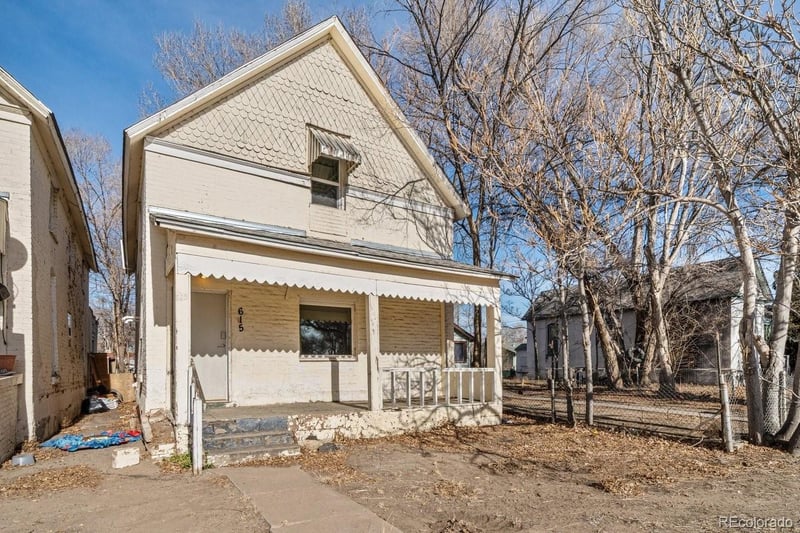 615 1st St, Pueblo, CO 81001