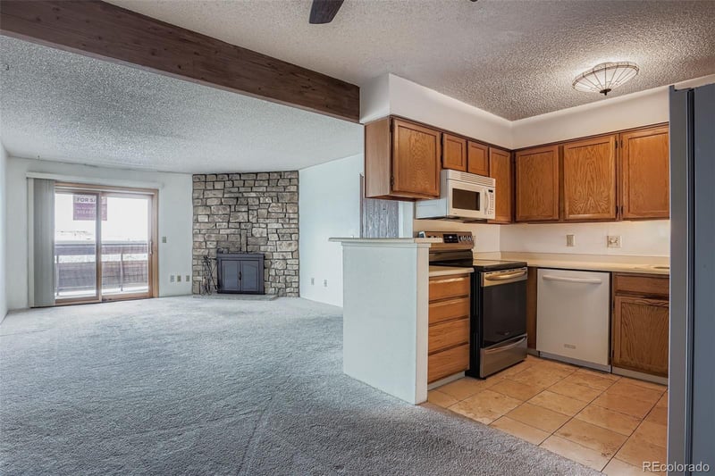 431 Wright St #202, Lakewood, CO 80228