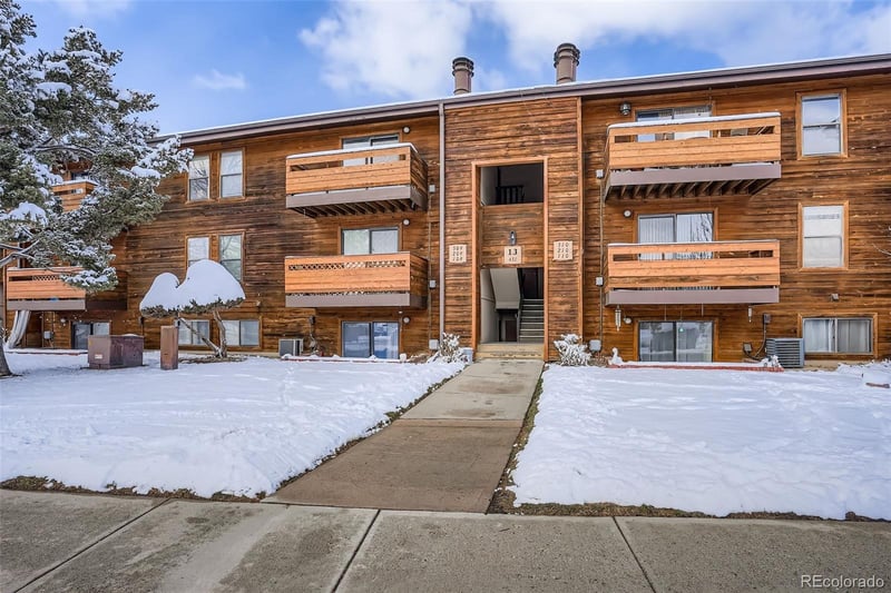 431 Wright St #202, Lakewood, CO 80228
