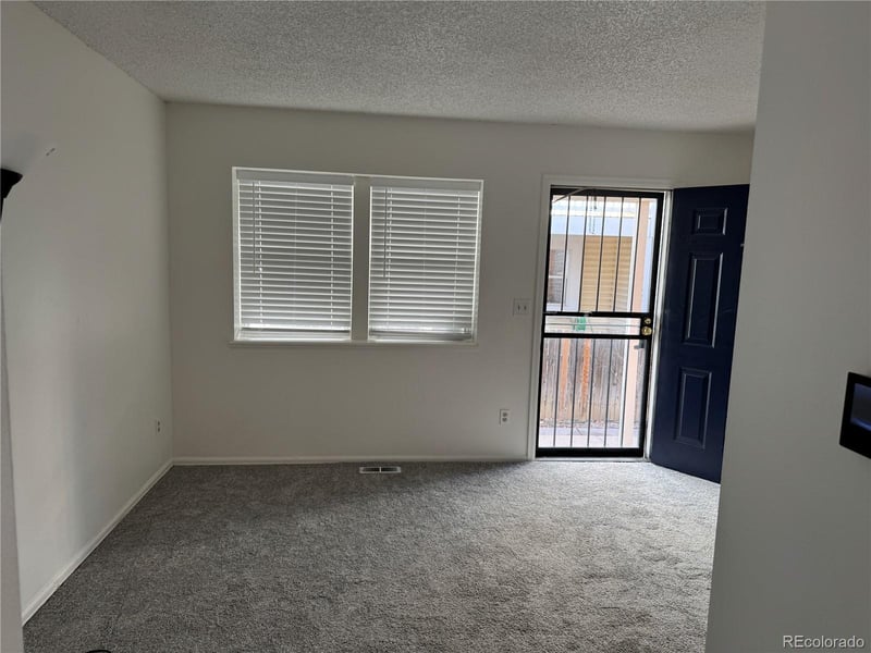 17274 Ford Dr, Aurora, CO 80017