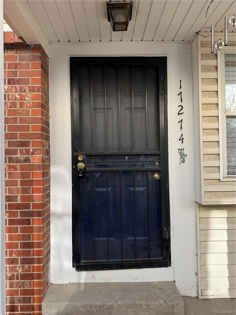 17274 Ford Dr, Aurora, CO 80017