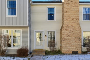 8960 Dartmouth Pl, Lakewood, CO 80227